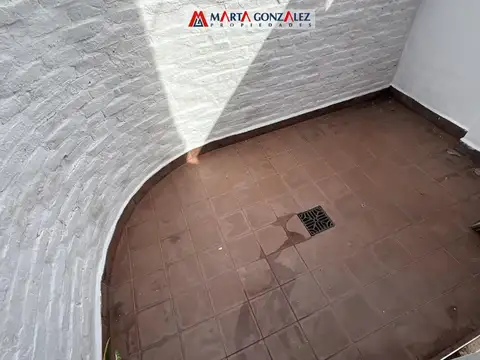 Depto Tipo Casa en Alquiler en Ramos Mejia, $ 600.000