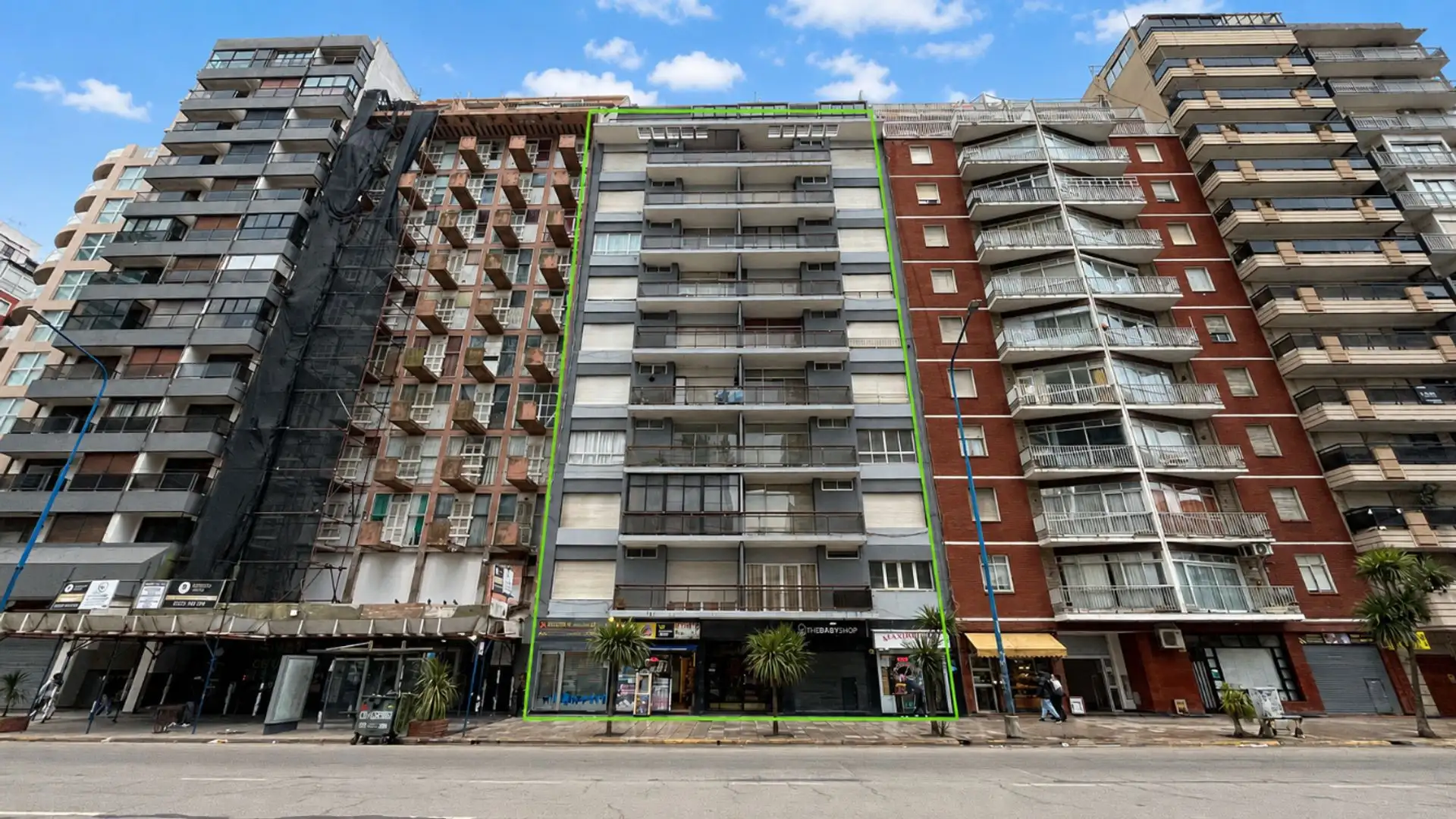 Dpto 3 amb en venta en Centro al frente c/ terraza