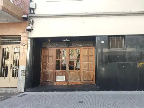 Muñiz al 700