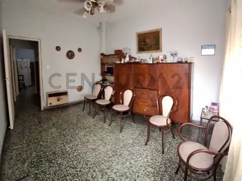Pueyrredon 1000, Piso 0