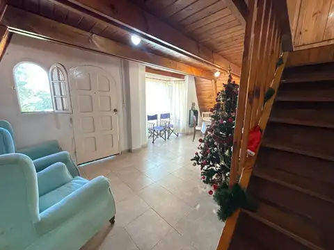 Casa 3 ambientes con 2 baños