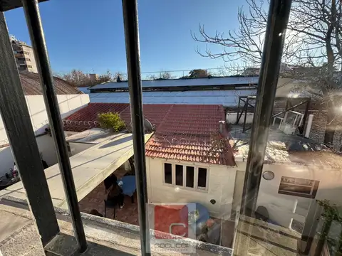 Casa 11 ambientes con 10 baños