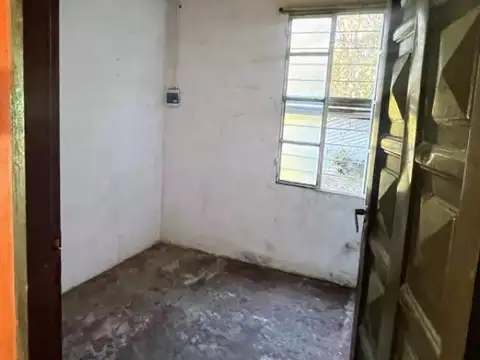 Casa 2 ambientes con 2 baños