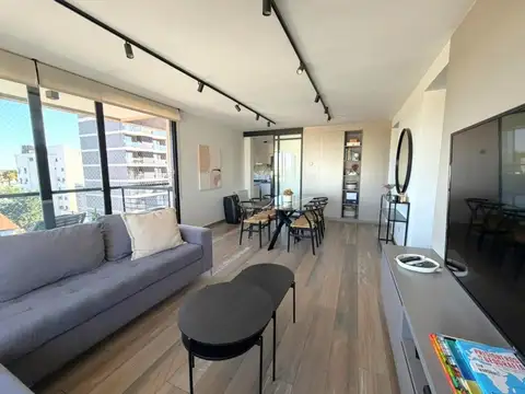 Reconquista 93 , Piso 5°