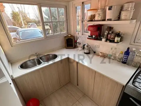 Casa 6 ambientes con 3 baños