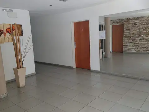 Departamento de 2 ambientes al frente con balcon RAMOS MEJIA