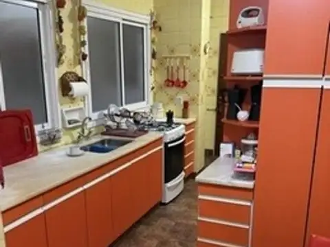 Venta de Piso 4 Ambientes en Boulevard Botanico