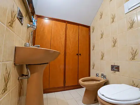 Venta Triplex 4 amb c/Cochera Patio y Jardín Inv.