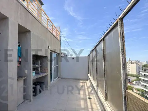 Avenida Forest 1100, Piso 0