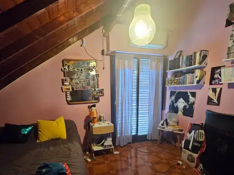 Casa en venta – Barrio Las Lomas, Escobar- Amplia, renovada y con pileta-