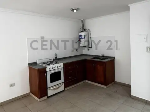 45 e/ 6 y 7 500, Piso 2
