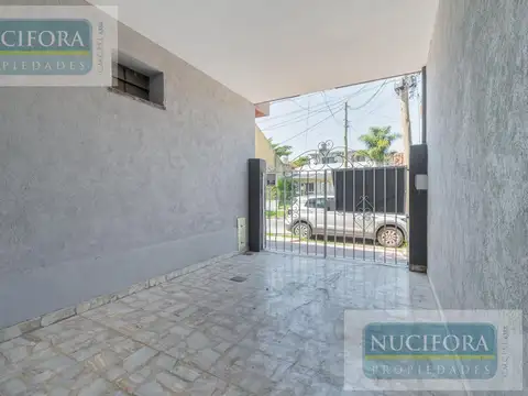 Casa en Venta en Beccar, USD 160.000