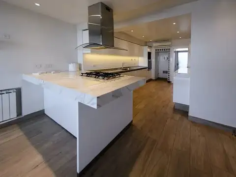 Departamento 5 ambientes con 4 baños
