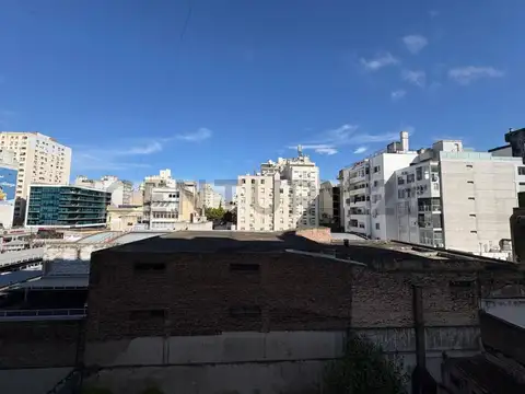 VENTA DEPARTAMENTO - 2 DORMITORIOS - BALCÓN - CENTRO