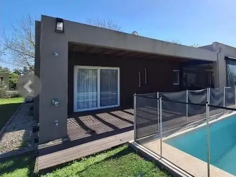 HERMOSA Y MUY PROLIJA CASA EN BARRIO CERRADO HARAS SAN PABLO