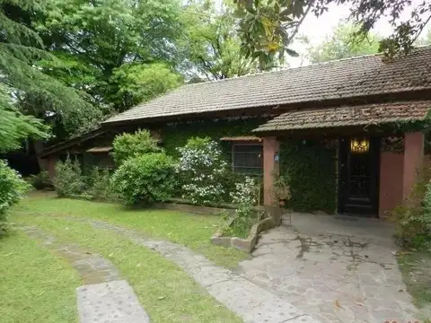 Casa en venta - 3 Dormitorios 3 Baños - 2.000Mts2 - Ingeniero Maschwitz