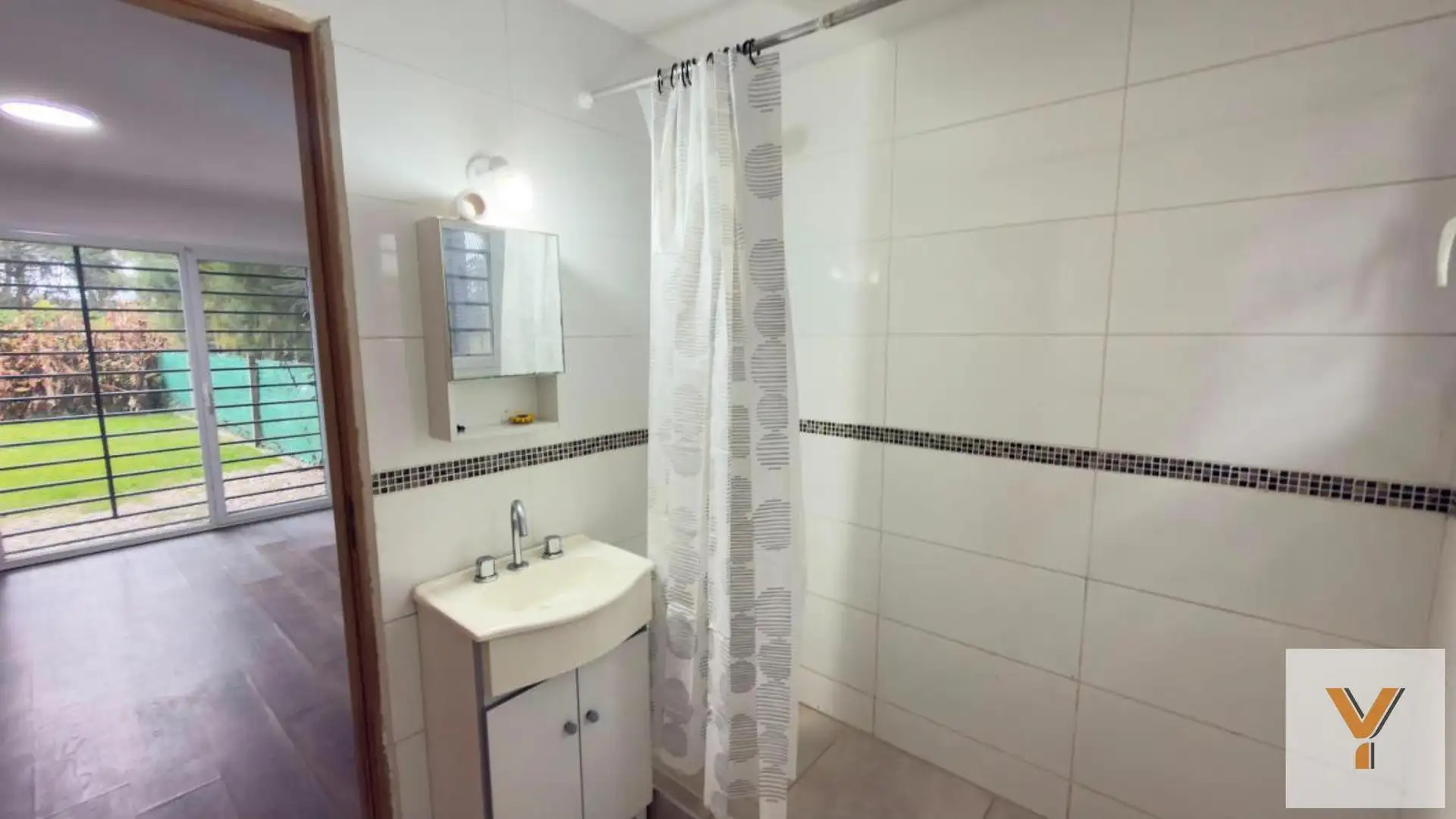 Casa en Venta - 2 Dormitorios 2 Baños - 412mts