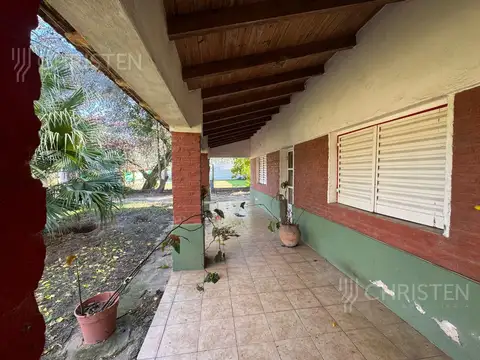 Quinta en Venta con 4 cocheras