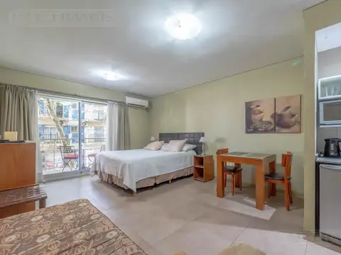 Lindísimo monoambiente con balcón en Palermo. Pileta, SUM y parrilla! APTO CREDITO