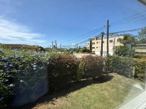 Casa en Alquiler Temporal con 2 cocheras