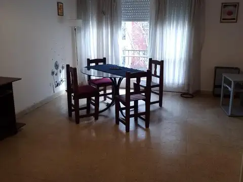 Santiago del Estero e/ Moreno y Bolívar