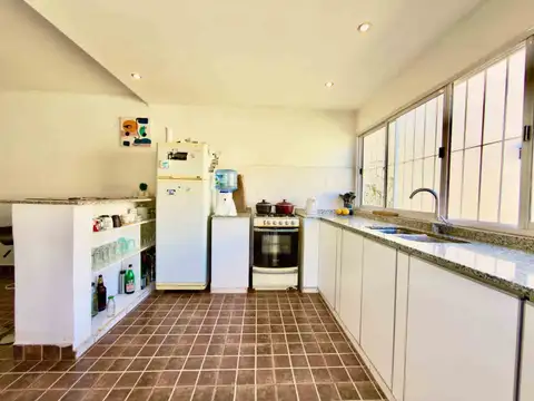 CASA VENTA MIRASOLES 3 DORM ZONA NORTE AMPLIADA