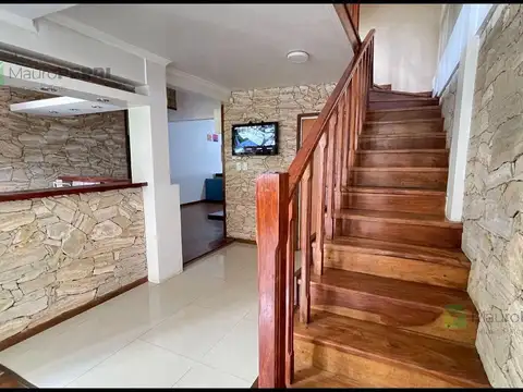 Casa 6 ambientes con 3 baños