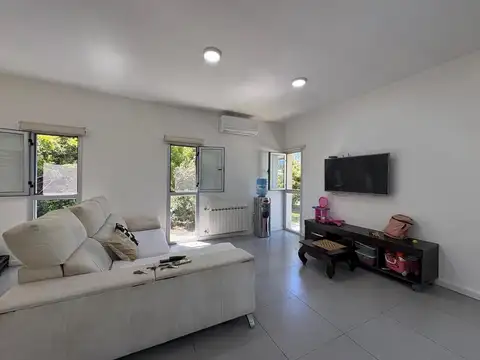 Casa 4 ambientes con 4 baños