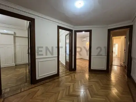 Arroyo 800, Piso 5