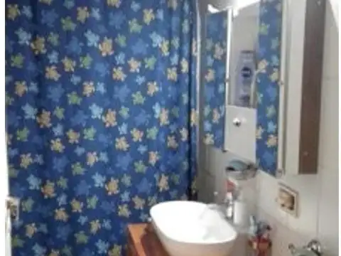 chalet 3Amb. con amplio patio y garage