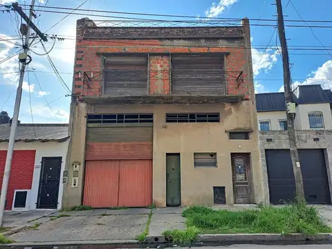 Excelente Ubicación, Galpón Y Vivienda