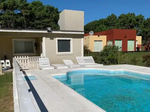 Casa 7 ambientes con 4 baños