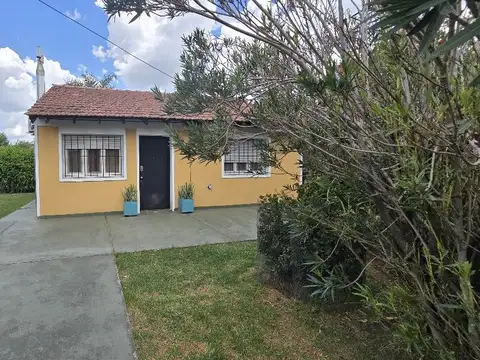 Matheu | Casa en Una Planta | Lote 700 m² | Parque y Pileta