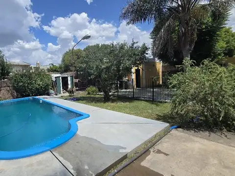 Matheu | Casa en Una Planta | Lote 700 m² | Parque y Pileta