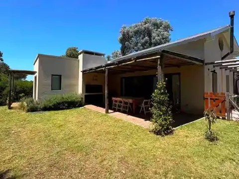 Casa en Alquiler en Barrancas De San Benito, USD 1.300