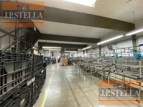 Galpon en Venta en General San Martín, USD 700.000