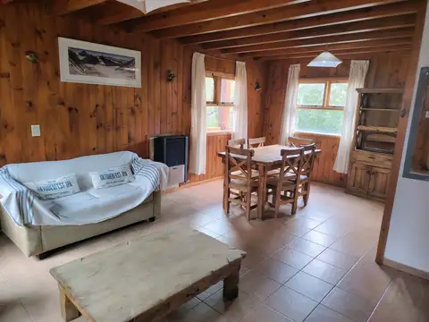 Casa 3 ambientes con 2 baños