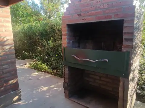 Casa en Alquiler con 1 cochera