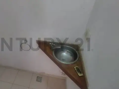 138 entre 33 y 34 , Piso 0