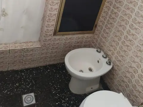 Depto Tipo Casa en Alquiler de 2 dormitorios