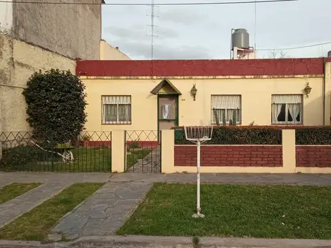 Casa Chalet  en Venta en Pablo Nogues, Malvinas Argentinas, G.B.A. Zona Norte