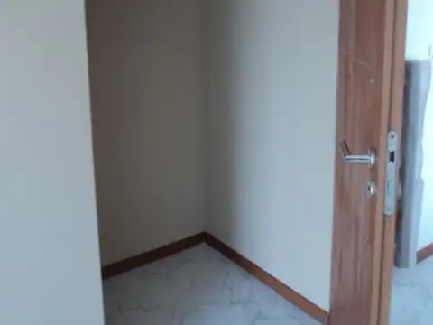 Departamento en Venta en Santos Lugares, USD 87.000