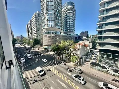 VENTA DEPARTAMENTO 3 AMBIENTES SOBRE LIBERTADOR