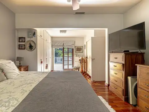 Casa 6 ambientes con 3 baños