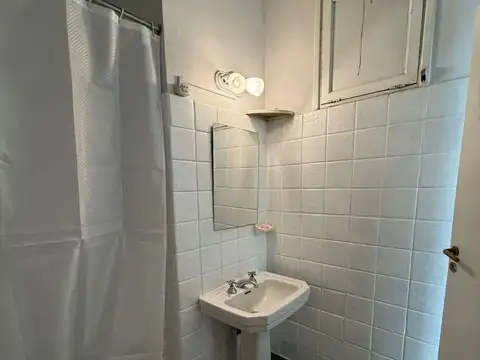 2 Ambientes - Contrafrente - Balcon - Muy Luminoso