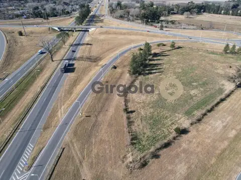 Venta Lote apto estacion de servicio Mercedes