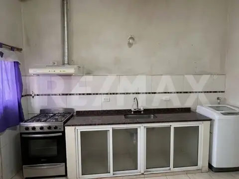 Casa 2 ambientes con 1 baño