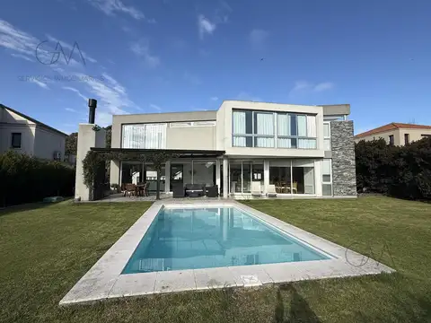 Increible casa en alquiler temporal barrio privado rumenco