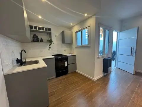 VENTA PH 2 AMB. RECICLADO Y AMOBLADO EN LA PERLA