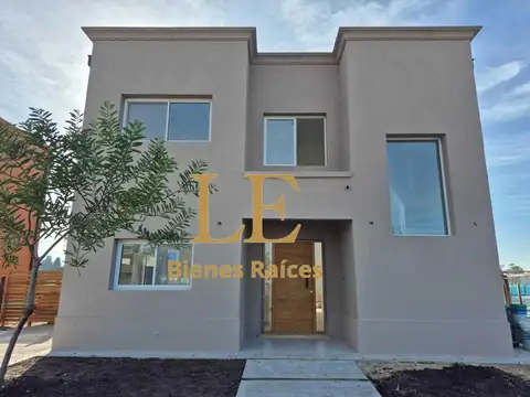 Venta de casa en Santa Sofía, Pilar del Este